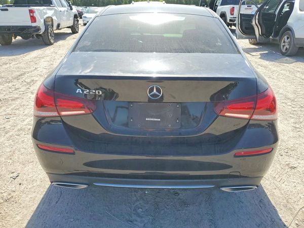 2021 MERCEDES-BENZ A A220