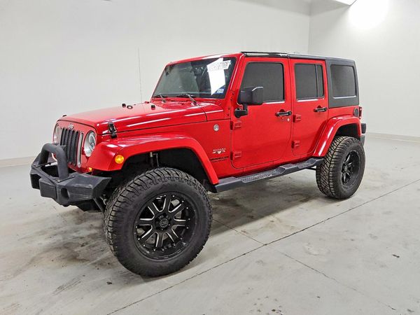 2016 JEEP WRANGLER UNLIMITED SAHARA 4X4