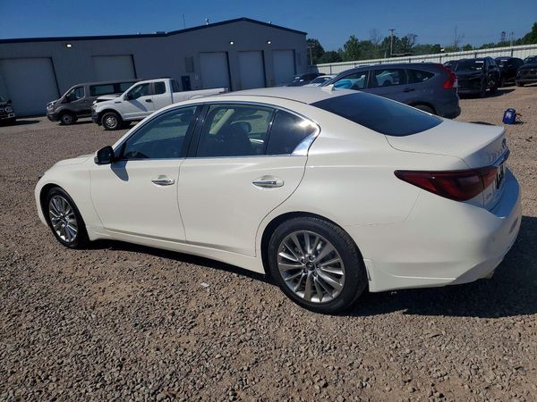 2021 INFINITI Q50 LUXE