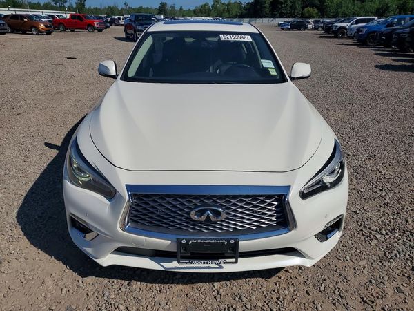 2021 INFINITI Q50 LUXE