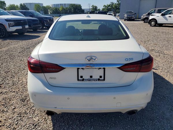 2021 INFINITI Q50 LUXE