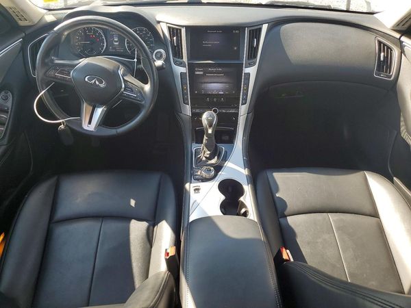 2021 INFINITI Q50 LUXE