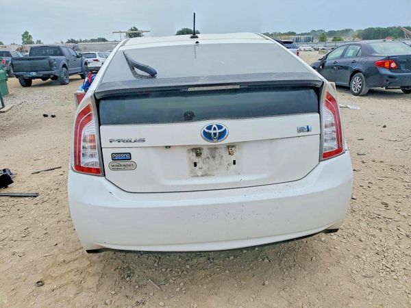 2013 TOYOTA PRIUS
