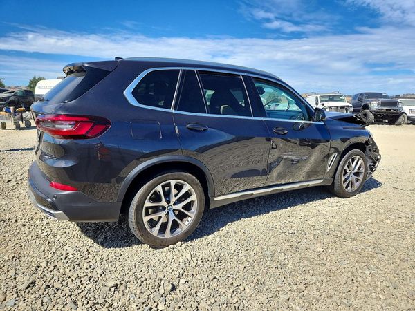 2022 BMW X5 sDrive40i