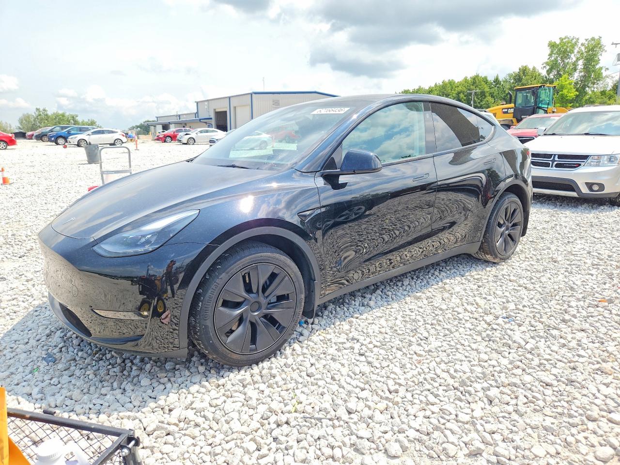 2025 TESLA MODEL Y