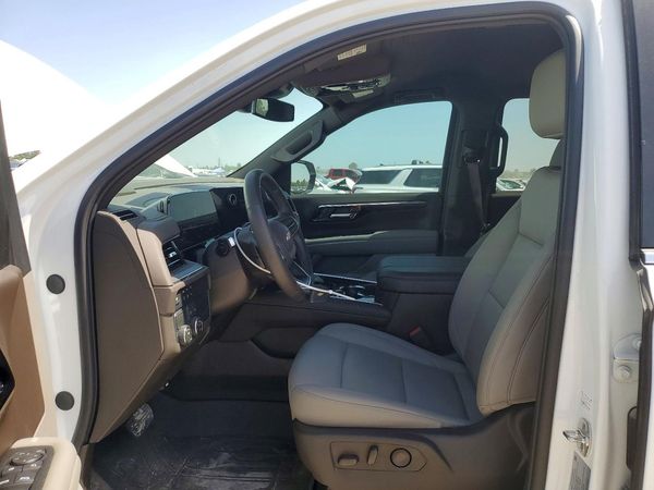 2026 CHEVROLET SUBURBAN LT — DENT