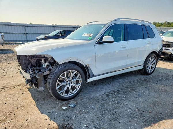 2024 BMW X7