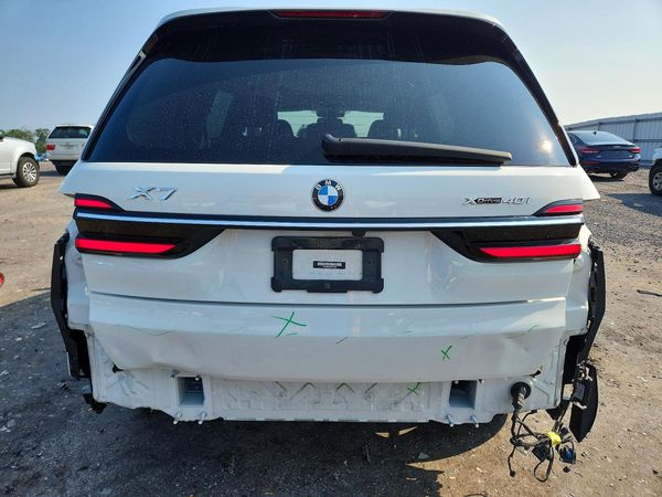 2024 BMW X7
