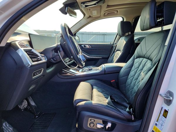 2024 BMW X7