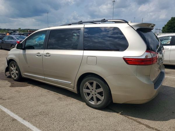 2015 TOYOTA SIENNA