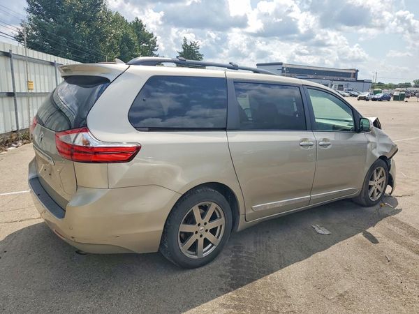 2015 TOYOTA SIENNA