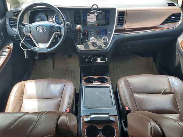 2015 TOYOTA SIENNA