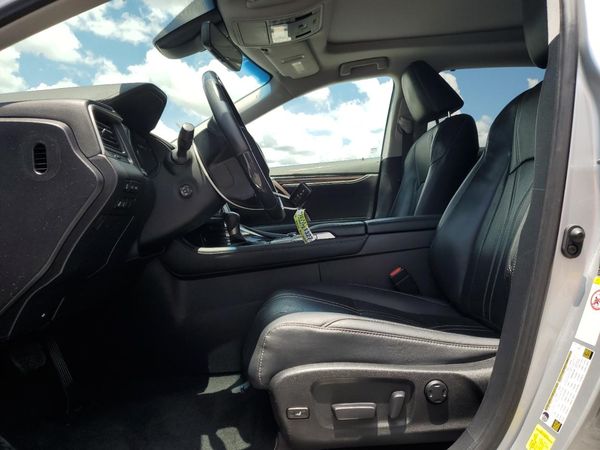 2018 LEXUS RX 350/350 F Sport — DENT
