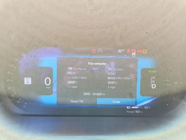 2024 VOLVO C40 Core