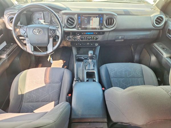 2017 TOYOTA TACOMA