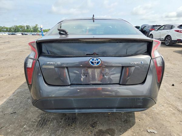 2016 TOYOTA PRIUS