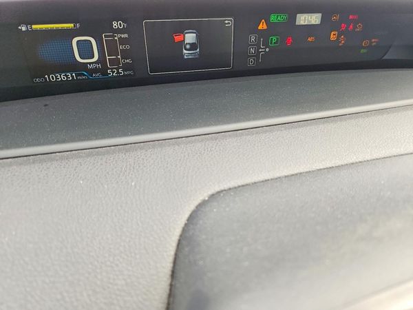 2016 TOYOTA PRIUS