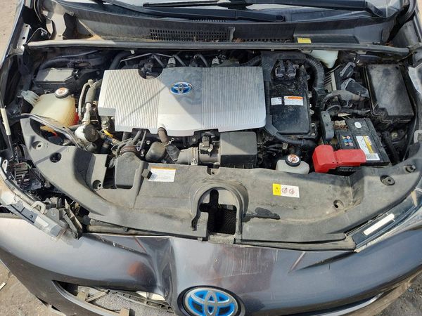 2016 TOYOTA PRIUS