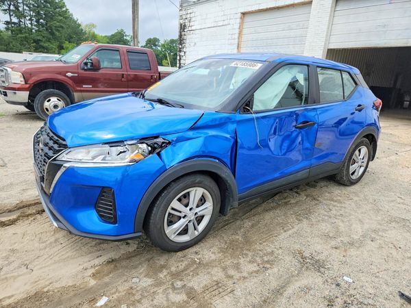2022 NISSAN KICKS