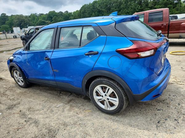 2022 NISSAN KICKS