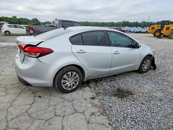 2017 KIA FORTE
