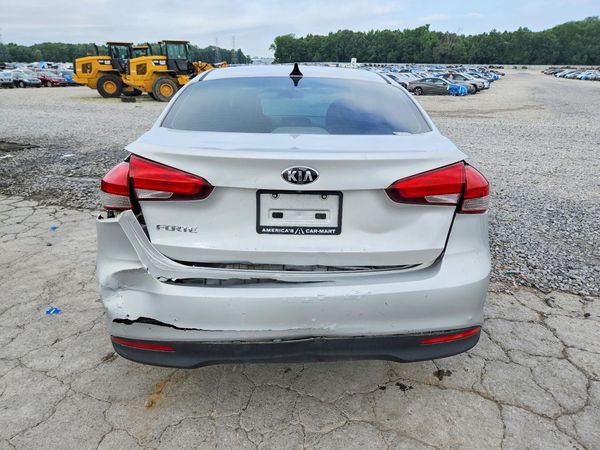 2017 KIA FORTE