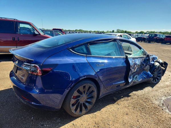 2022 TESLA MODEL 3 — PSRA