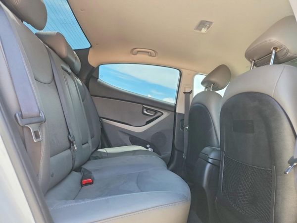 2015 HYUNDAI ELANTRA