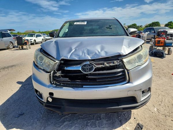 2016 TOYOTA HIGHLANDER
