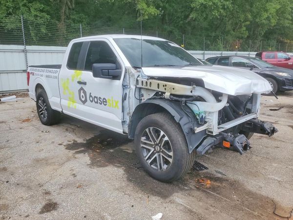 2023 FORD F150