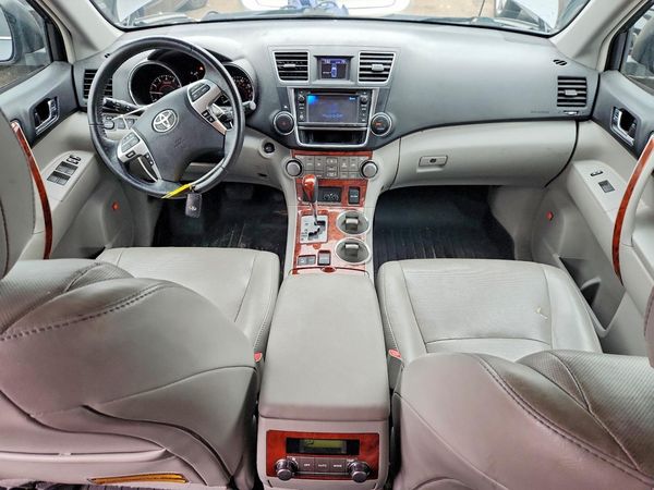 2013 TOYOTA HIGHLANDER Base/Hybrid
