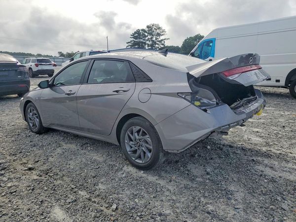 2024 HYUNDAI ELANTRA Blue