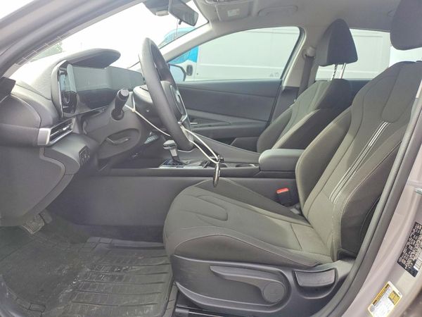 2024 HYUNDAI ELANTRA Blue