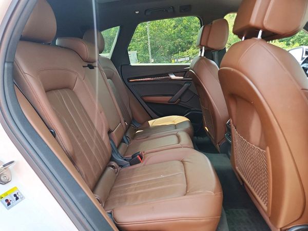 2018 AUDI Q5 quattro Premium Plus