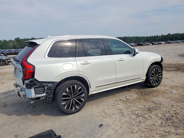 2026 VOLVO XC90