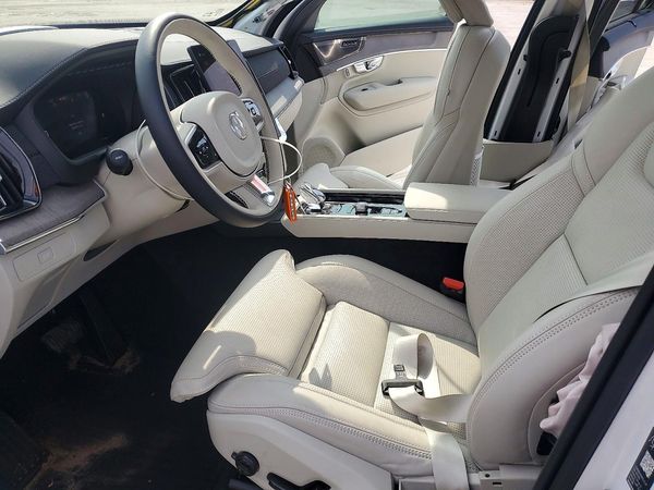 2026 VOLVO XC90
