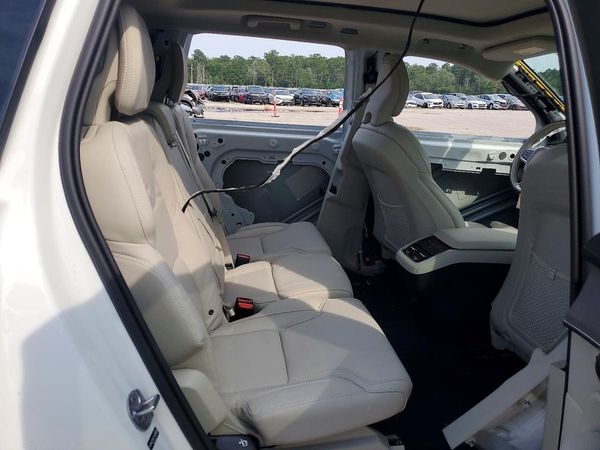2026 VOLVO XC90