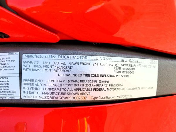 2025 DUCATI PANIGALE