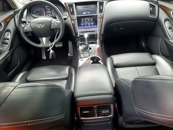 2016 INFINITI Q50