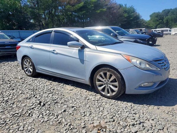 2013 HYUNDAI SONATA