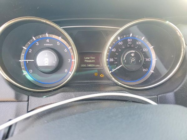 2013 HYUNDAI SONATA