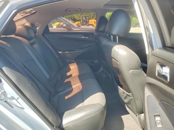 2013 HYUNDAI SONATA