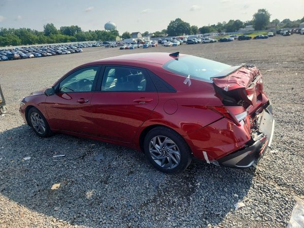 2024 HYUNDAI ELANTRA