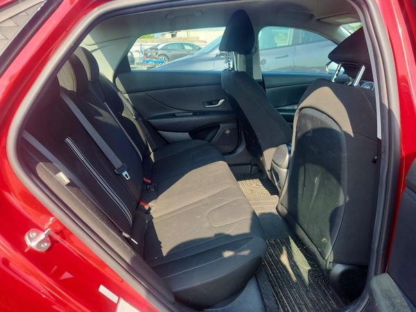 2024 HYUNDAI ELANTRA