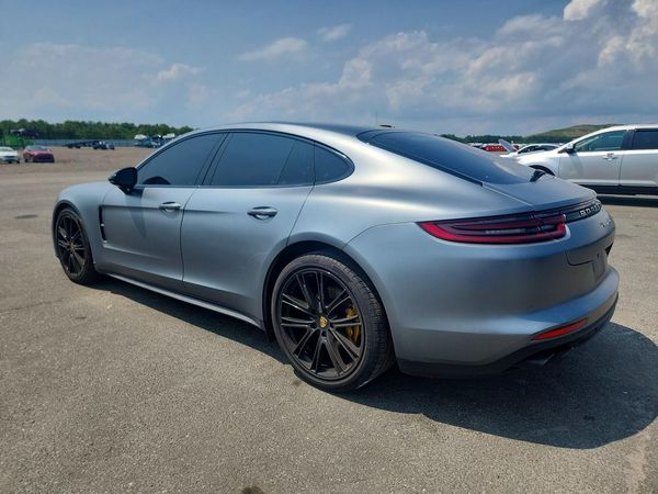 2018 PORSCHE PANAMERA Base / 4