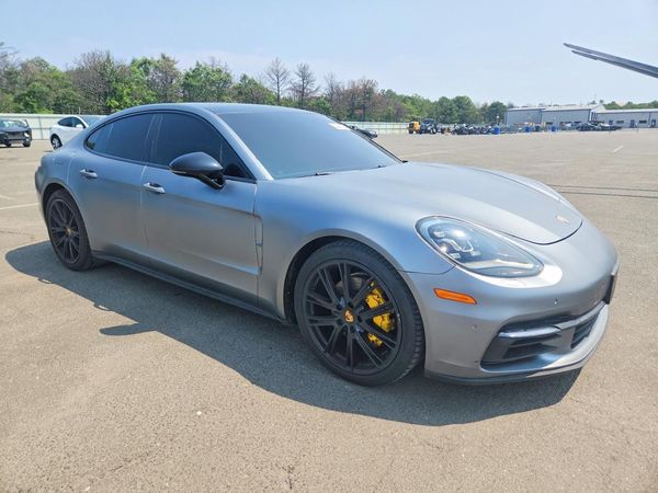 2018 PORSCHE PANAMERA Base / 4
