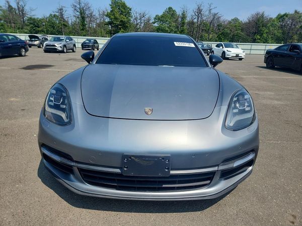 2018 PORSCHE PANAMERA Base / 4