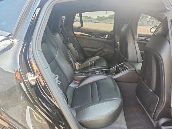2018 PORSCHE PANAMERA Base / 4