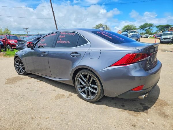 2018 LEXUS IS