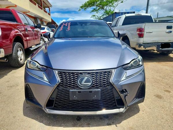 2018 LEXUS IS